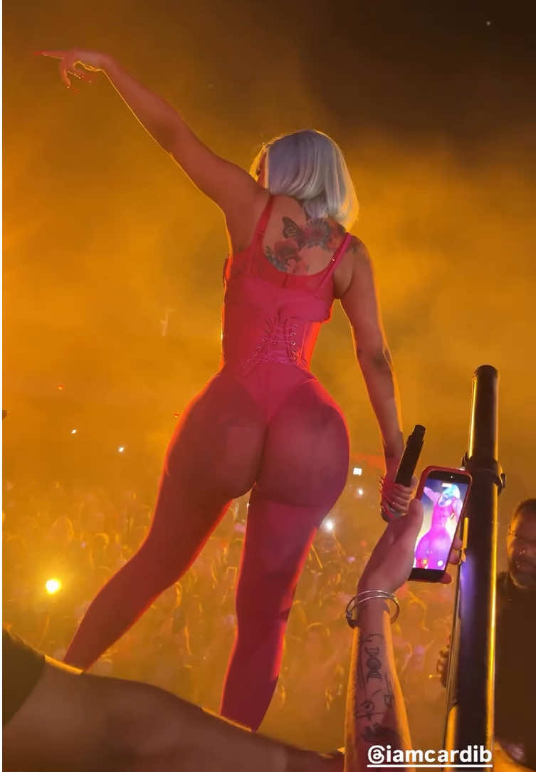 @Dabaddiecardib