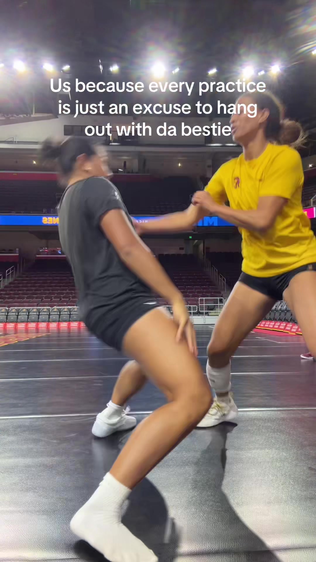 @uscwomensvolley