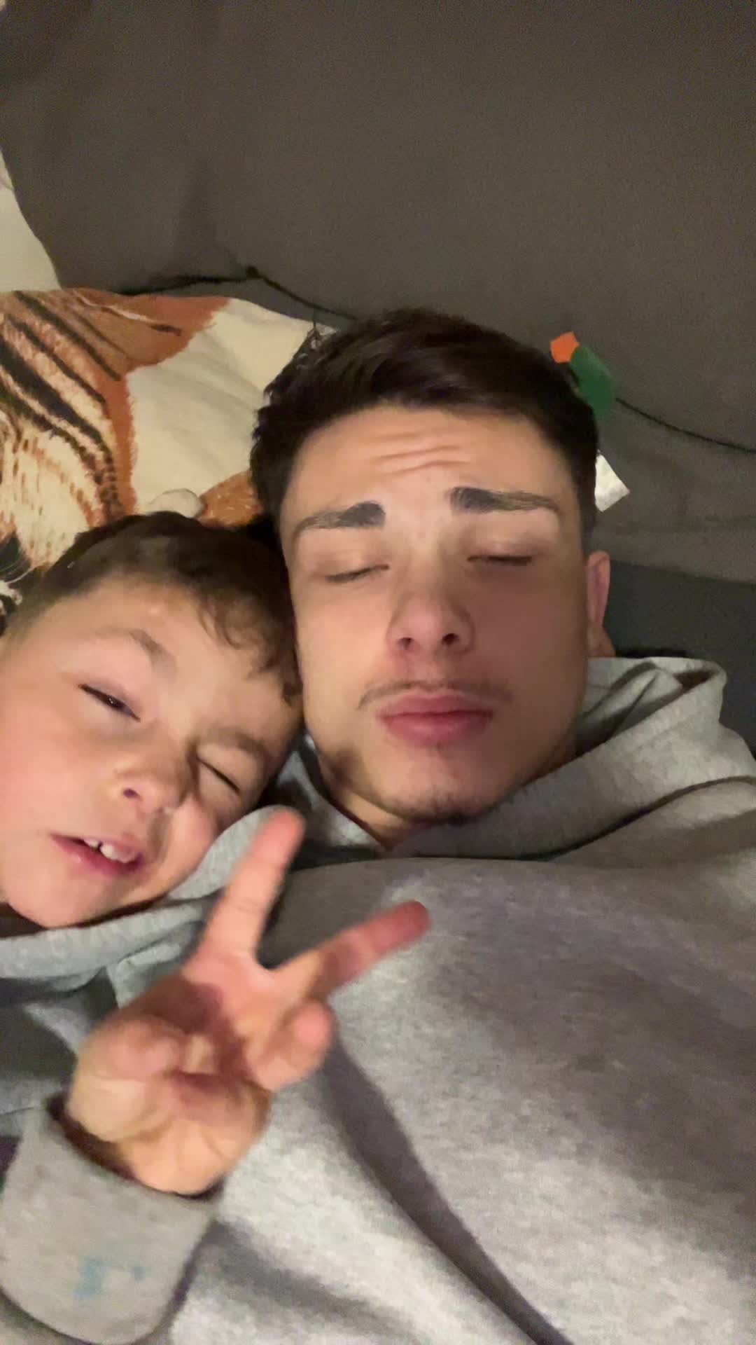 @l.m🇦🇱