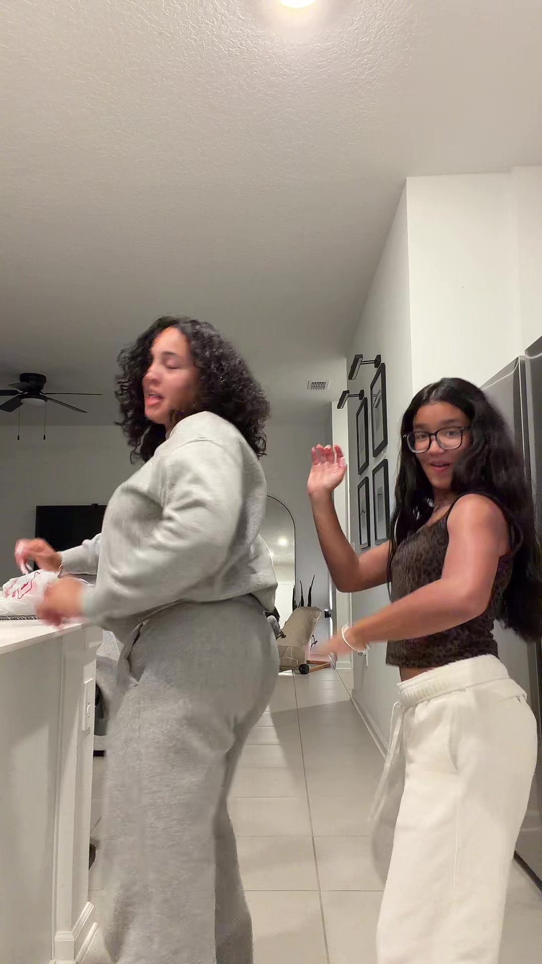@esbritannyandsofia