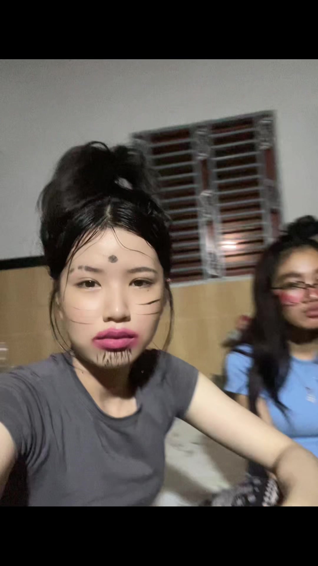 @ណាំ ធីប 💋