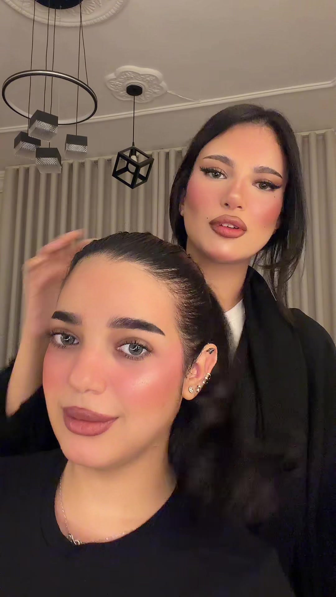 @MARÍA.