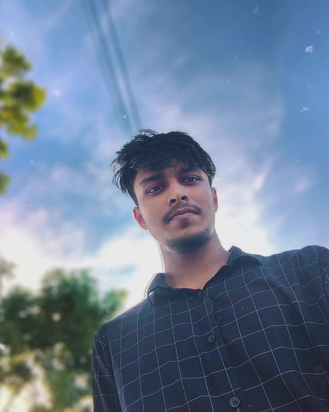 @J👤