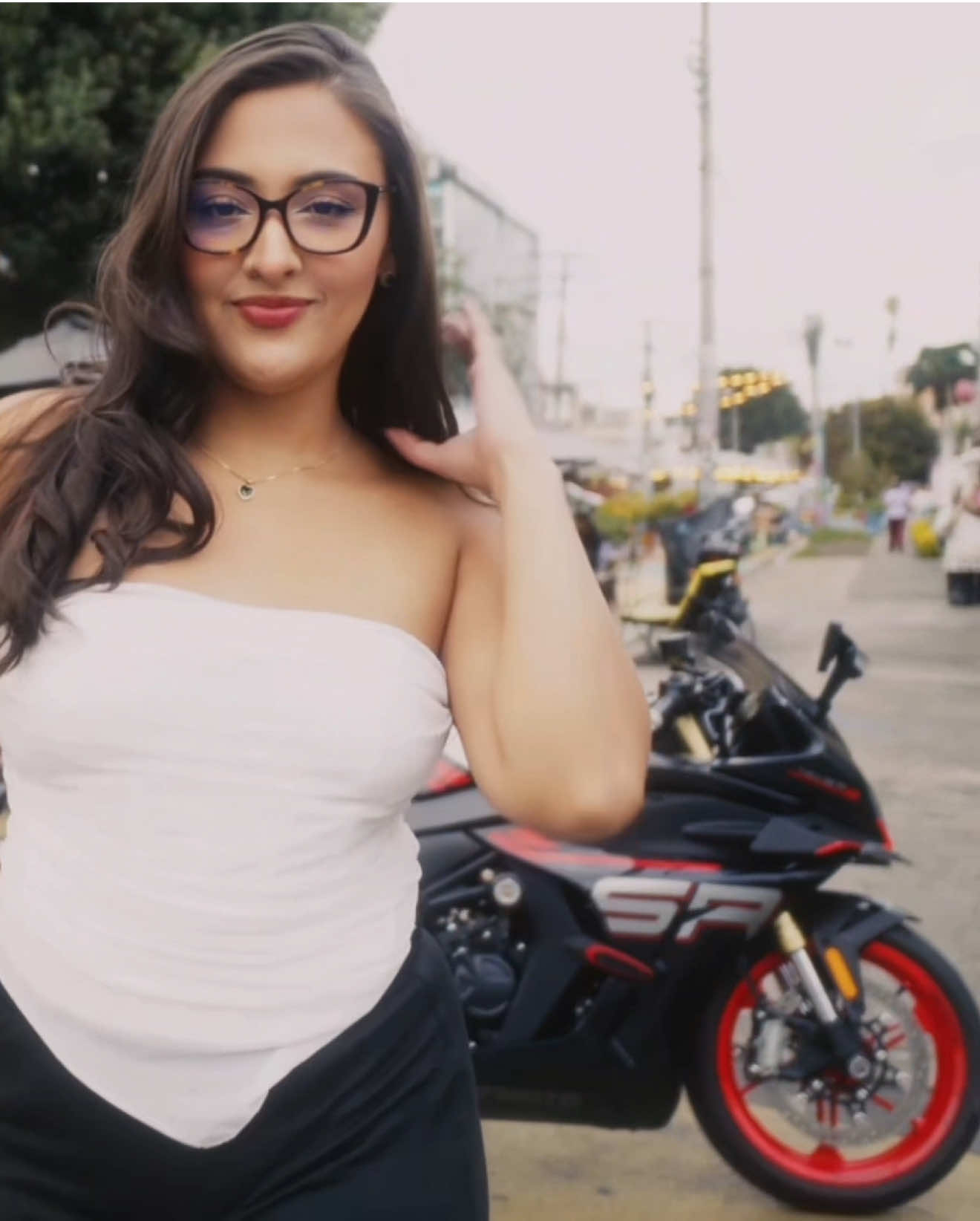 @Laura López❤️🔥🏍️