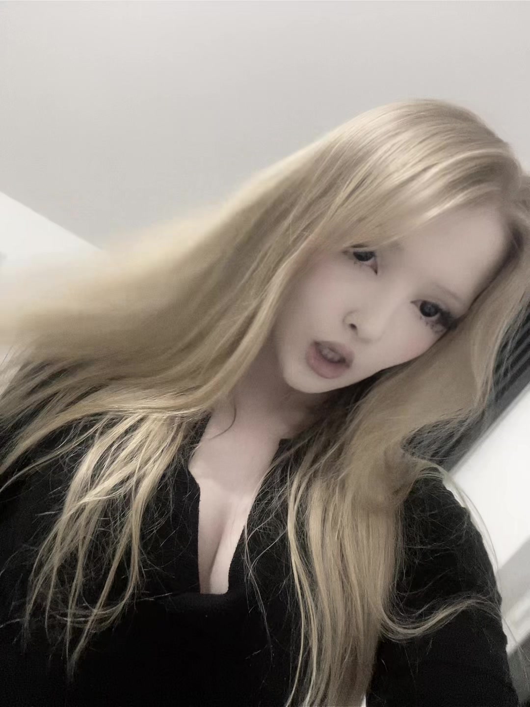 @akumi