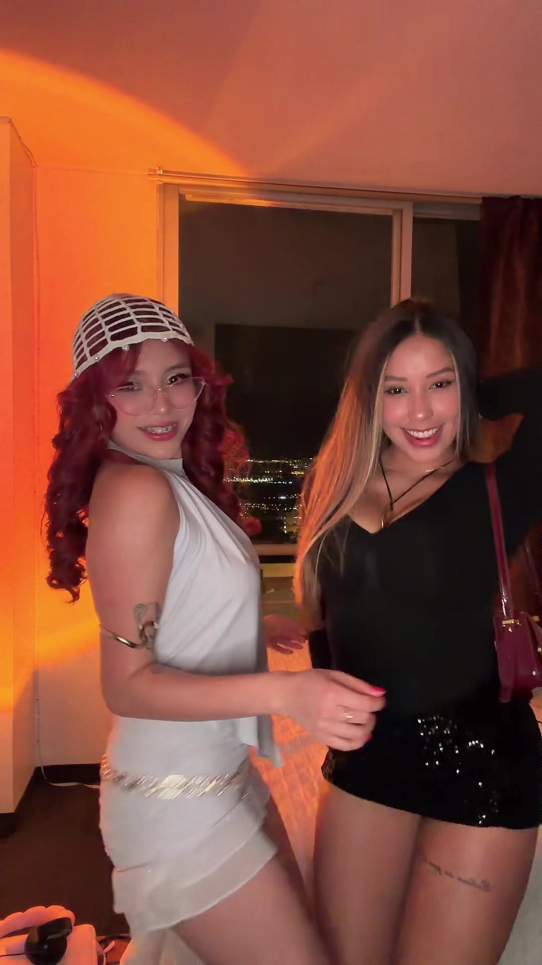 @itsvalgallardo