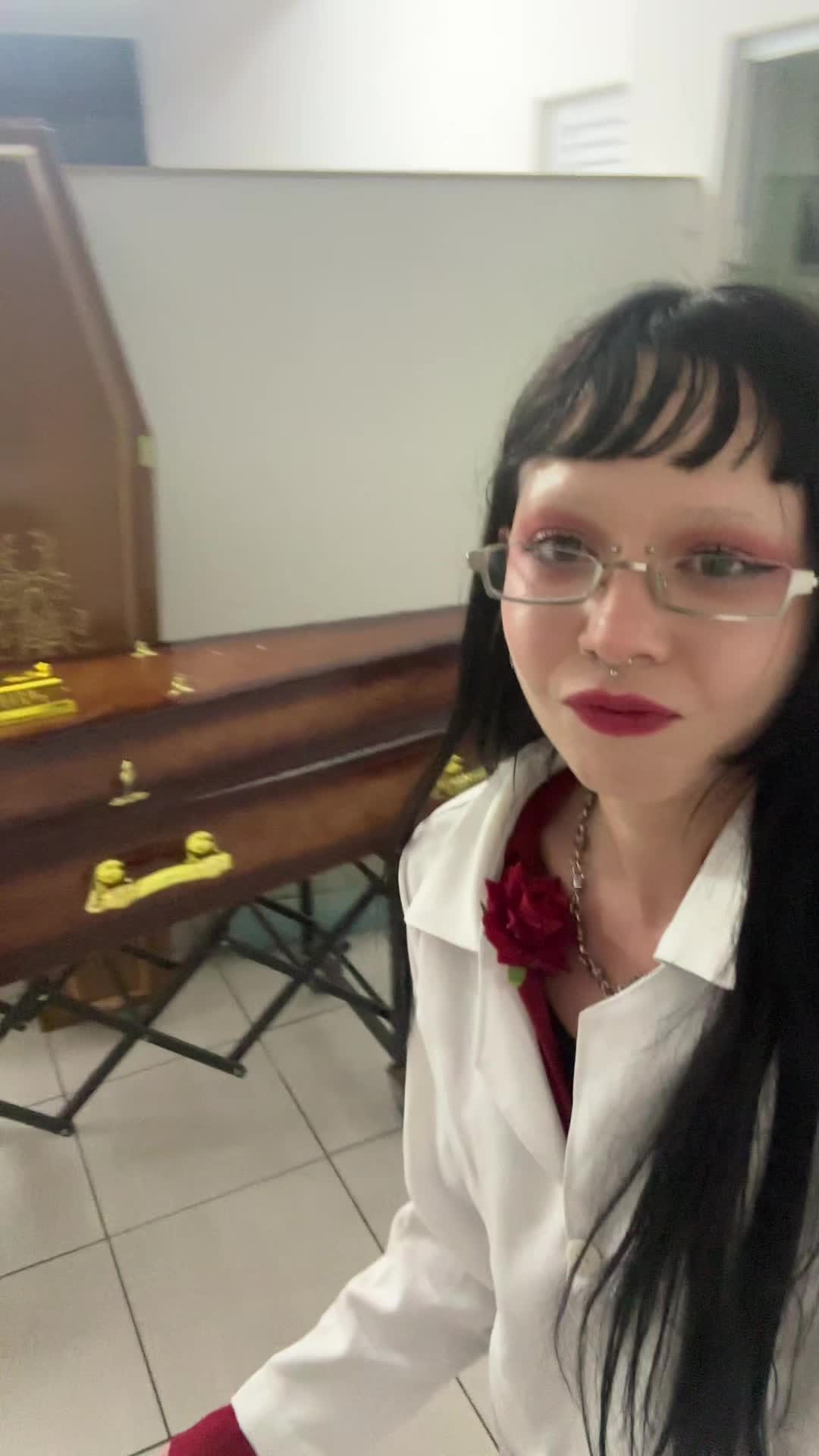 @EgoCarina 🦇⚰️🩸
