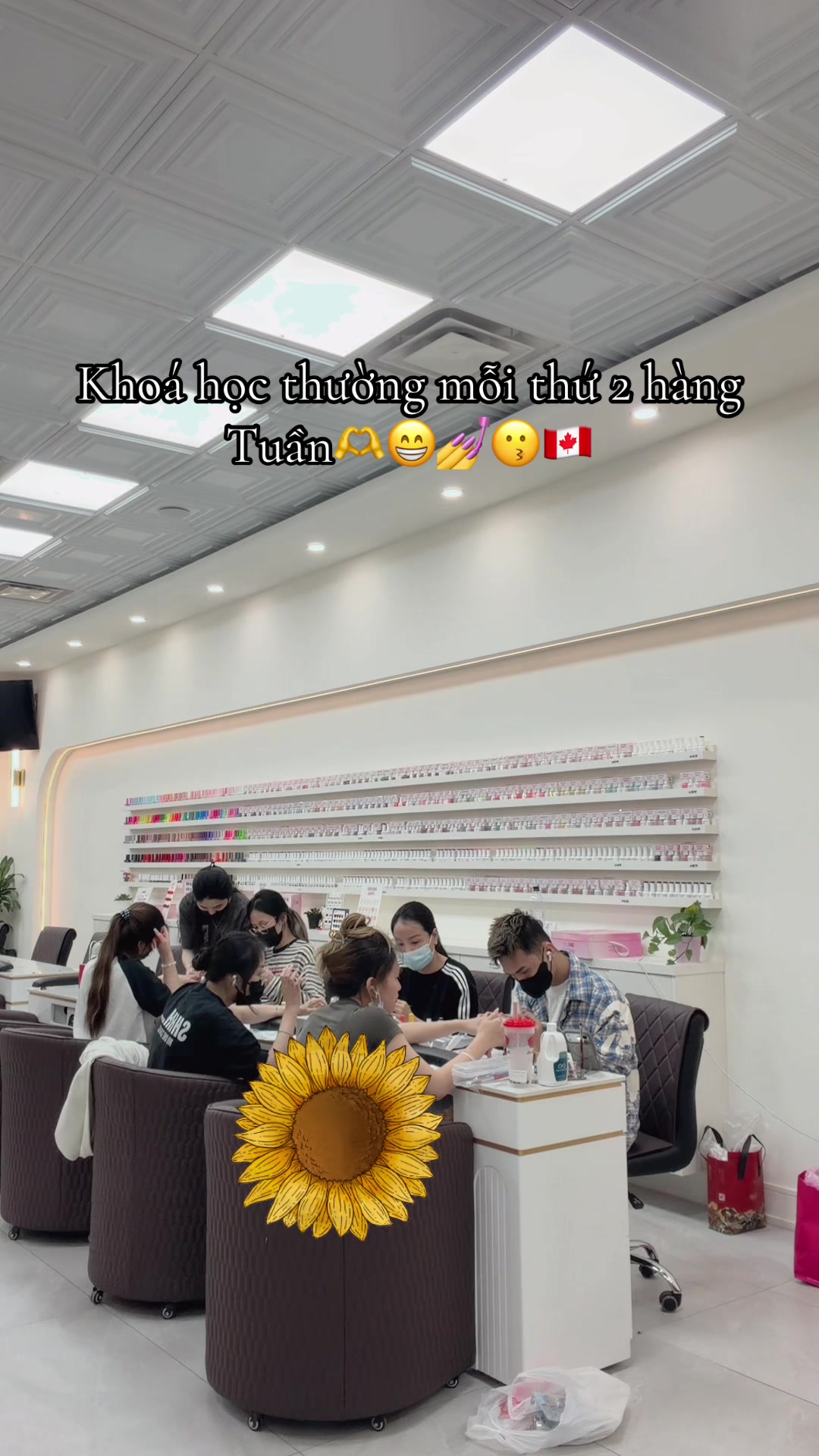 @KimmieNails🇻🇳♥️🇨🇦Tấu Hài😜