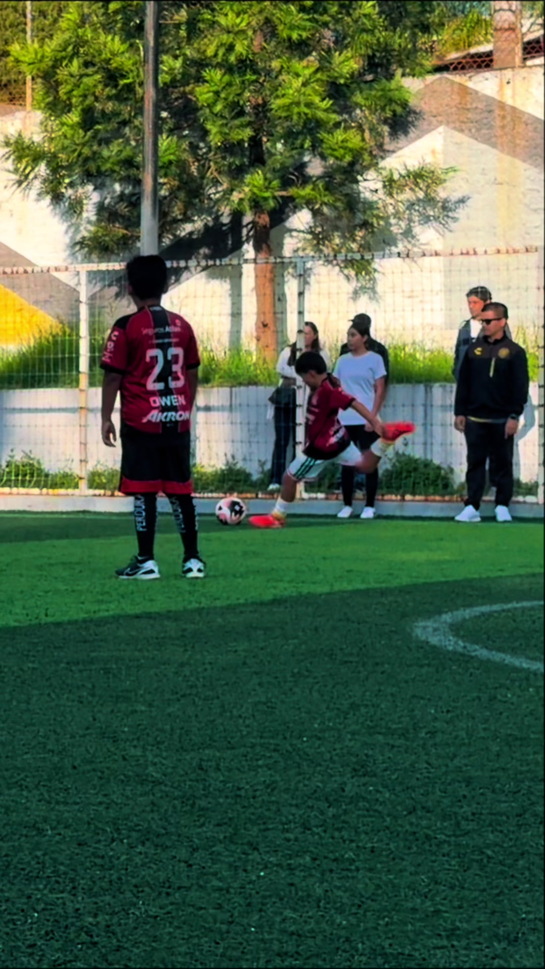 @Los Macías