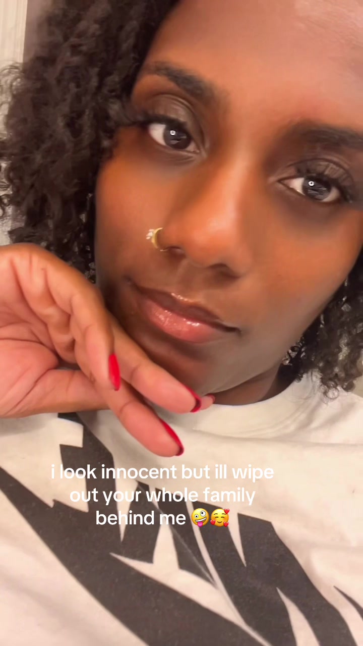 @LeeLee