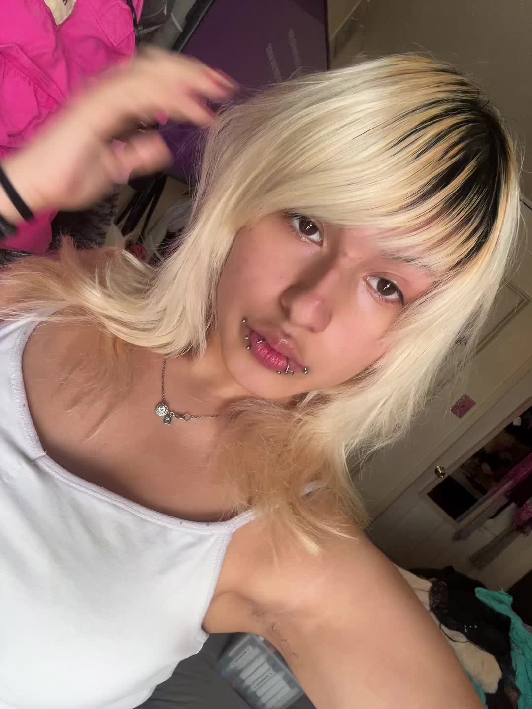 @🍎