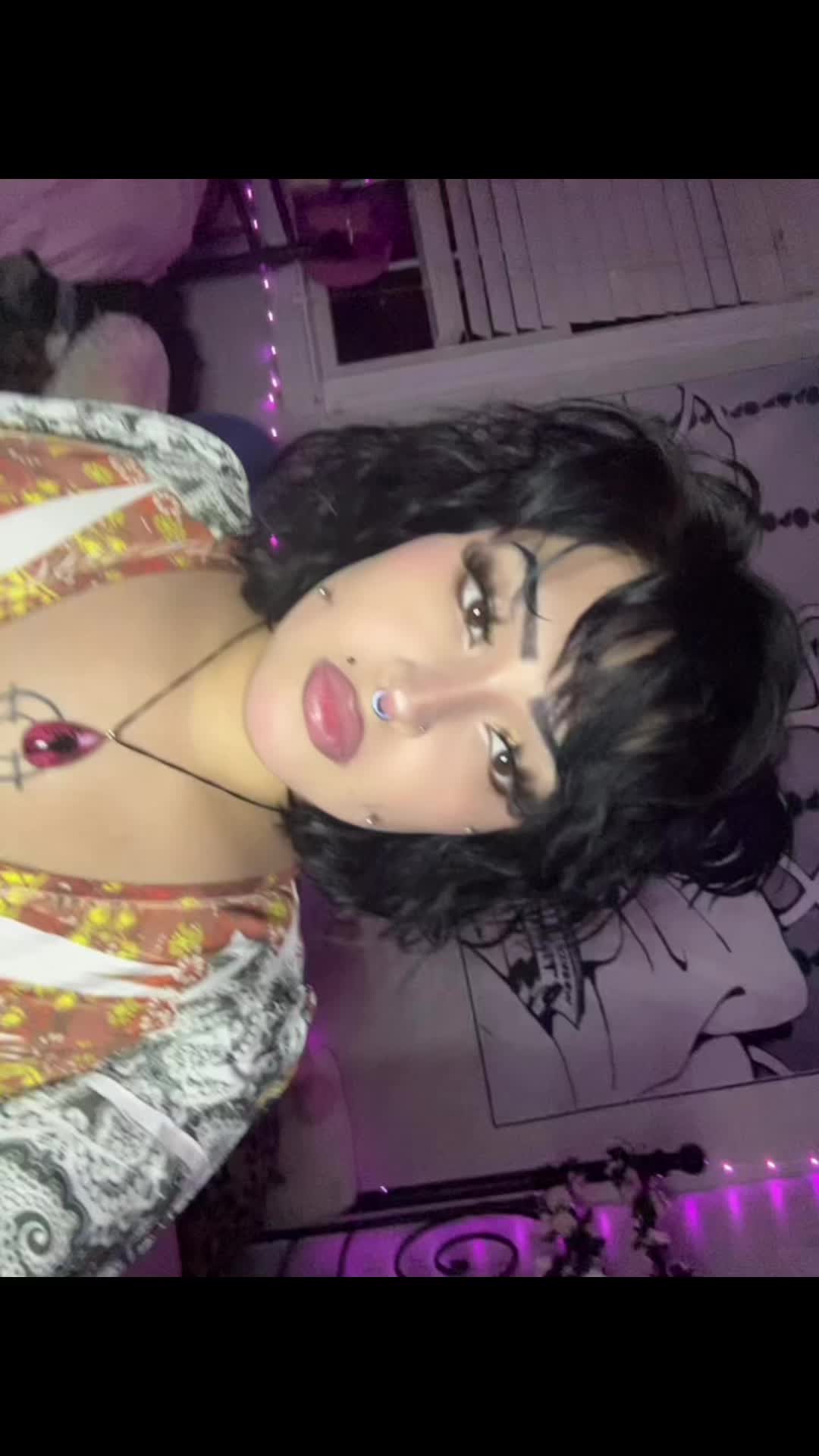 @neon