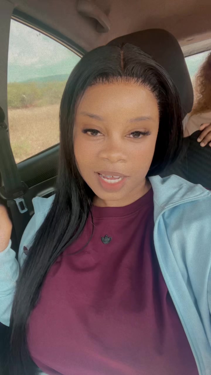 @Miss_Dee