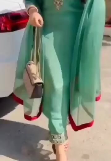 @Cute pathaniiiii