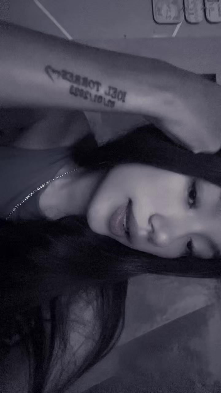 @Valeska🕷️