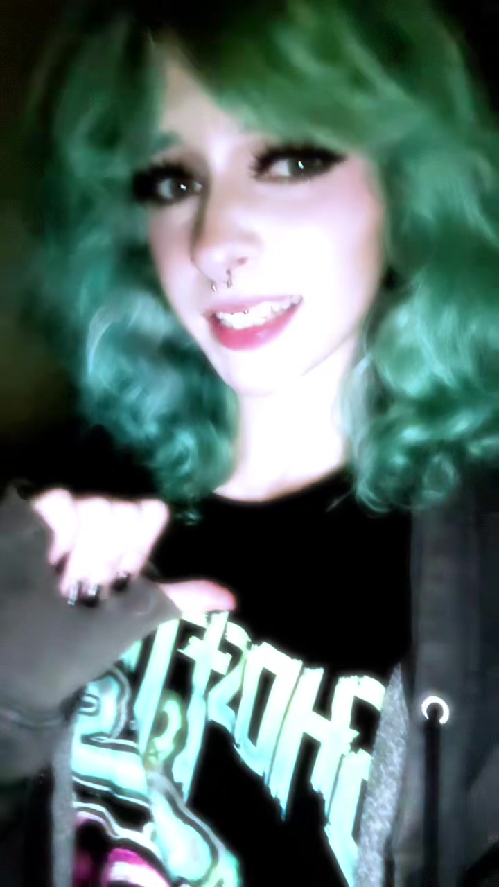 @<3