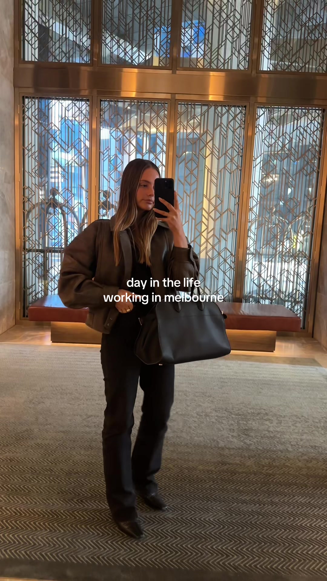 @chlogeraerts