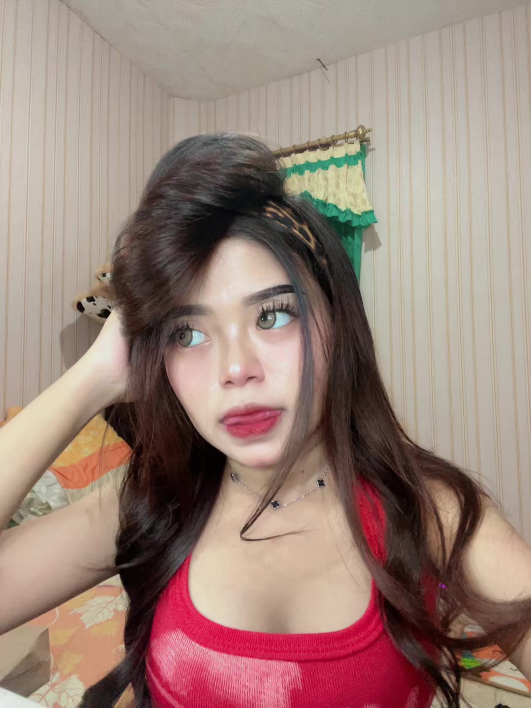 @Moniccc26__