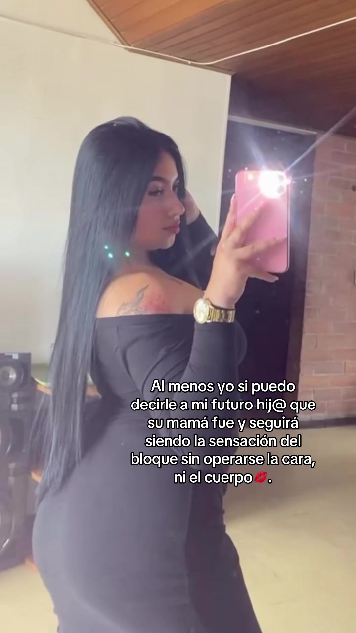 @VALENTINA♡.