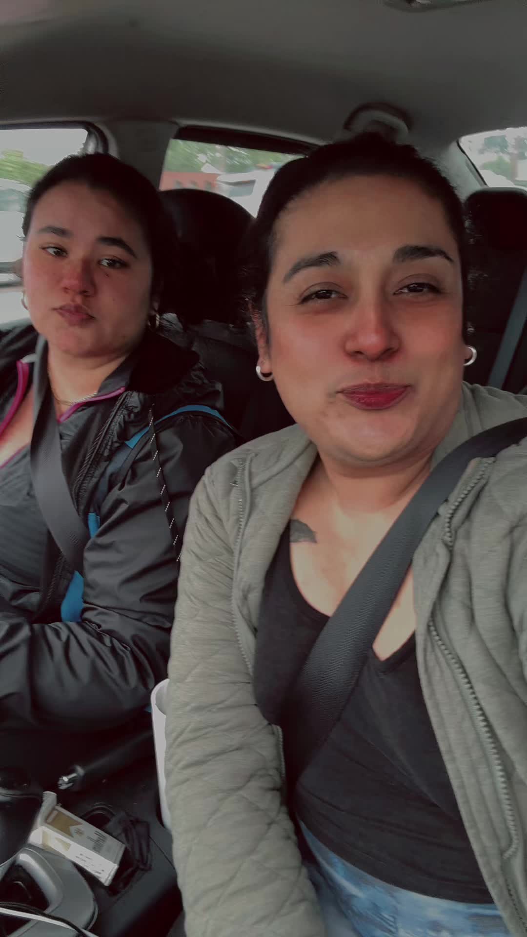 @elyflores2202