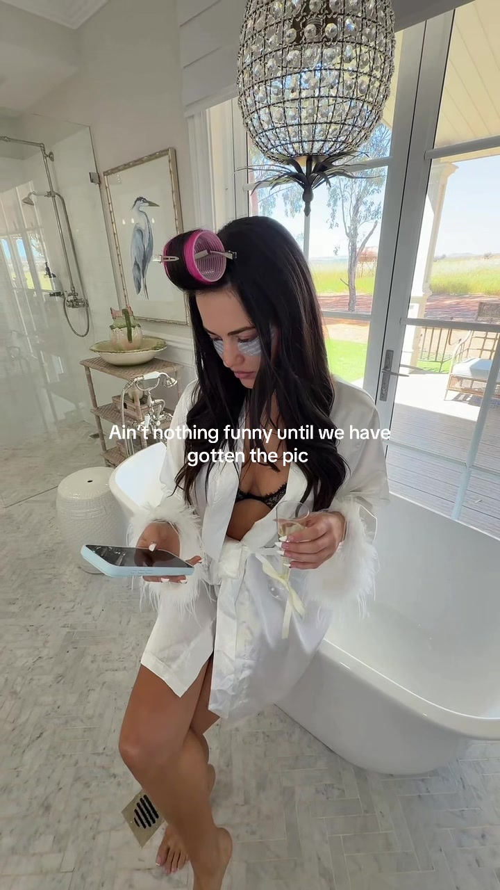 @evil_madeline