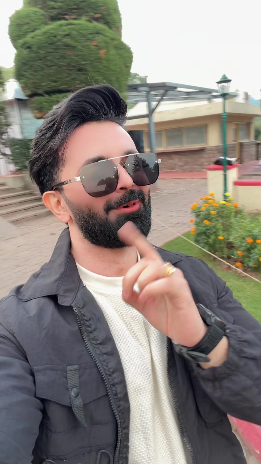 @SUMAIR KHAN 👉🏻💪🏻❤️💲⚡️