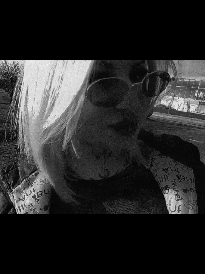 @Милая 🖤