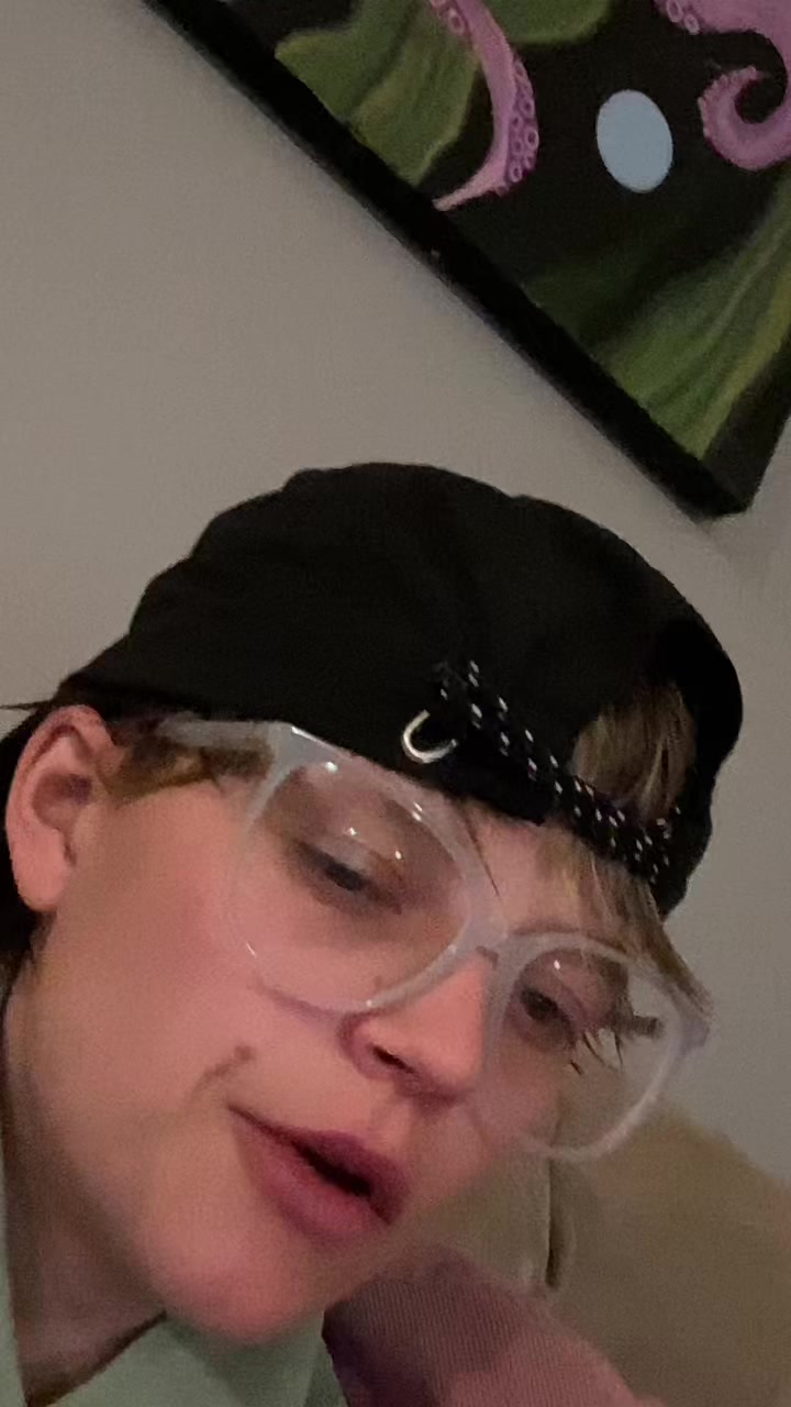 @Valen 🤪😈