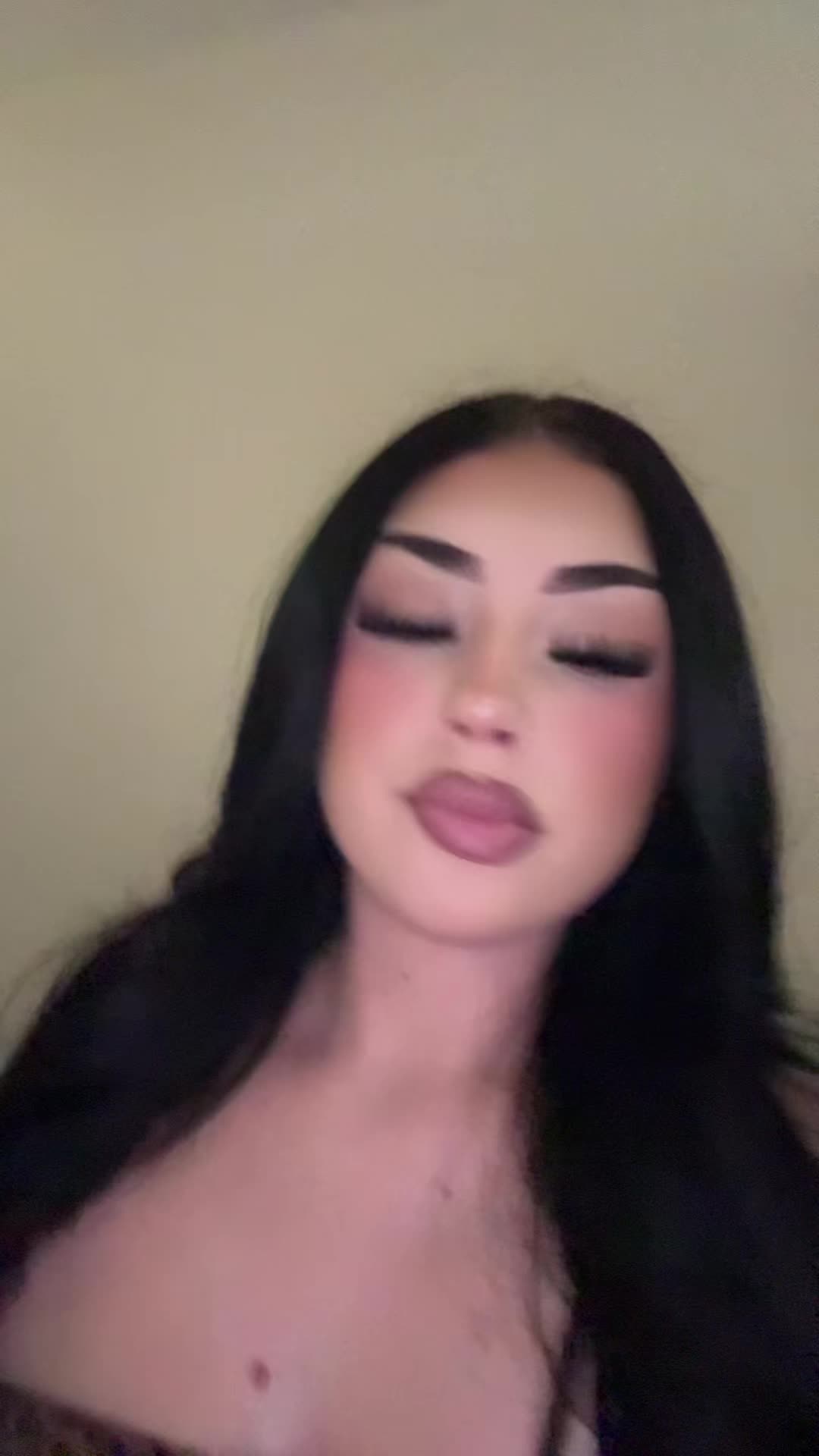 @♕