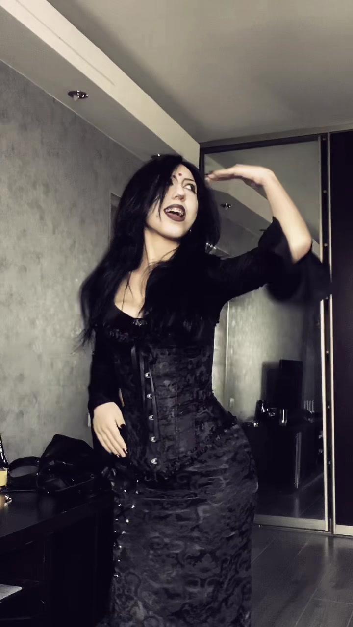 @🕸️Vanessa