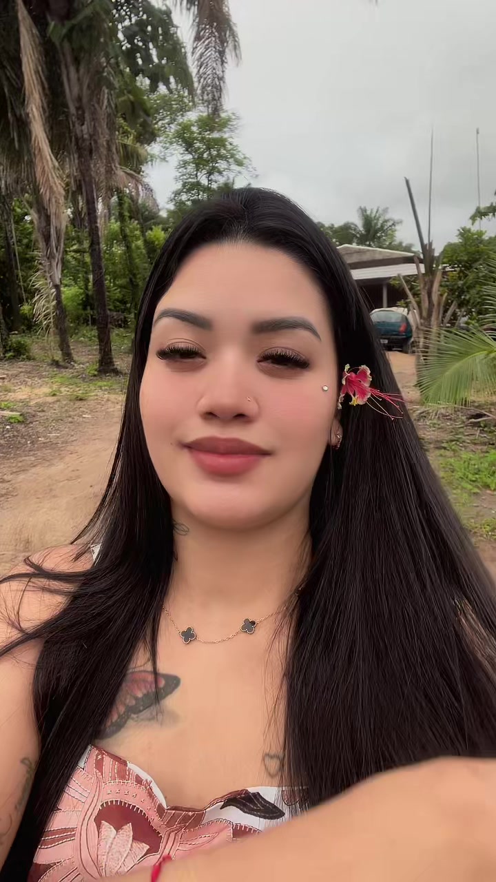 @__karolayne