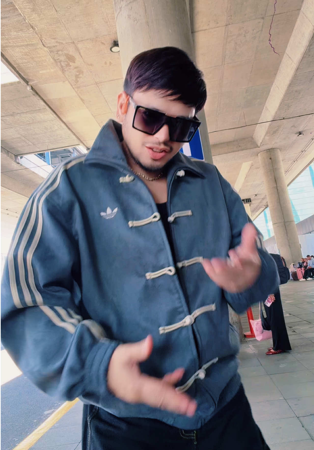 @Reyo