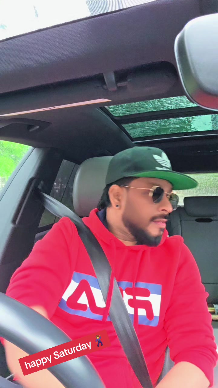 @Vijay🐅🇨🇦