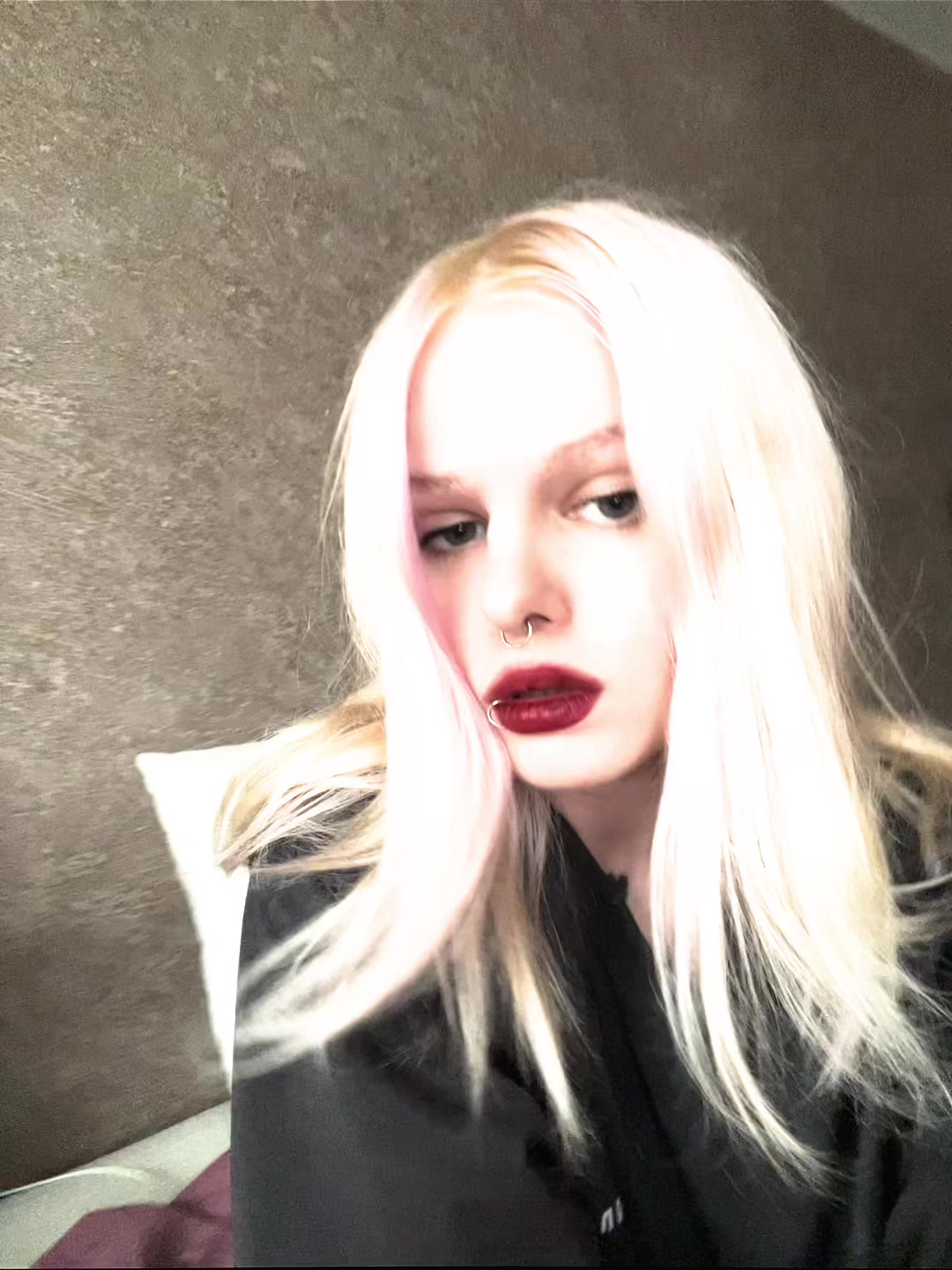 @whoisronnimr