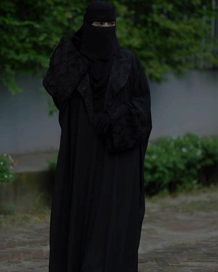 @🖤( 👑❤️🔥 𝛂)شَاہِ حُبّان𑣲