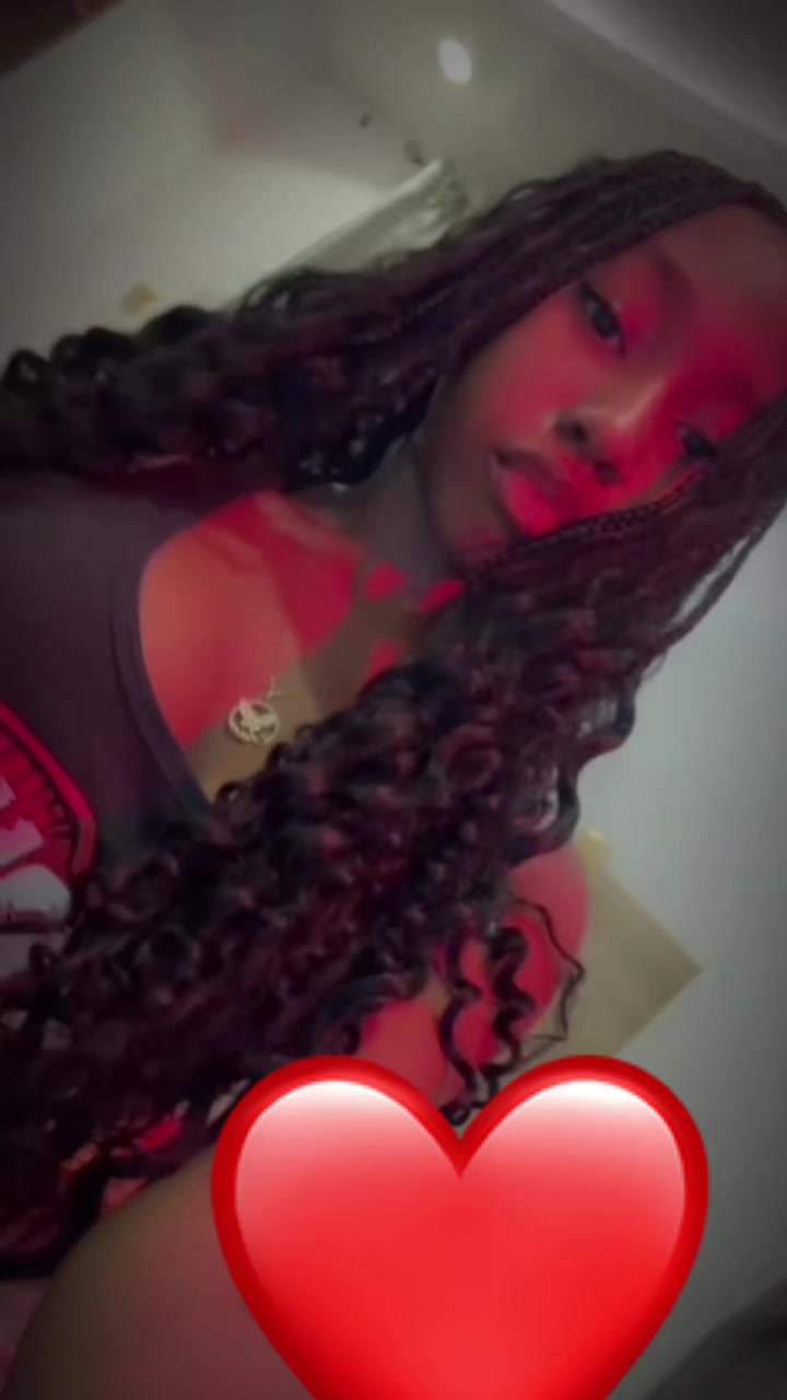 @Nissah🌚💕!