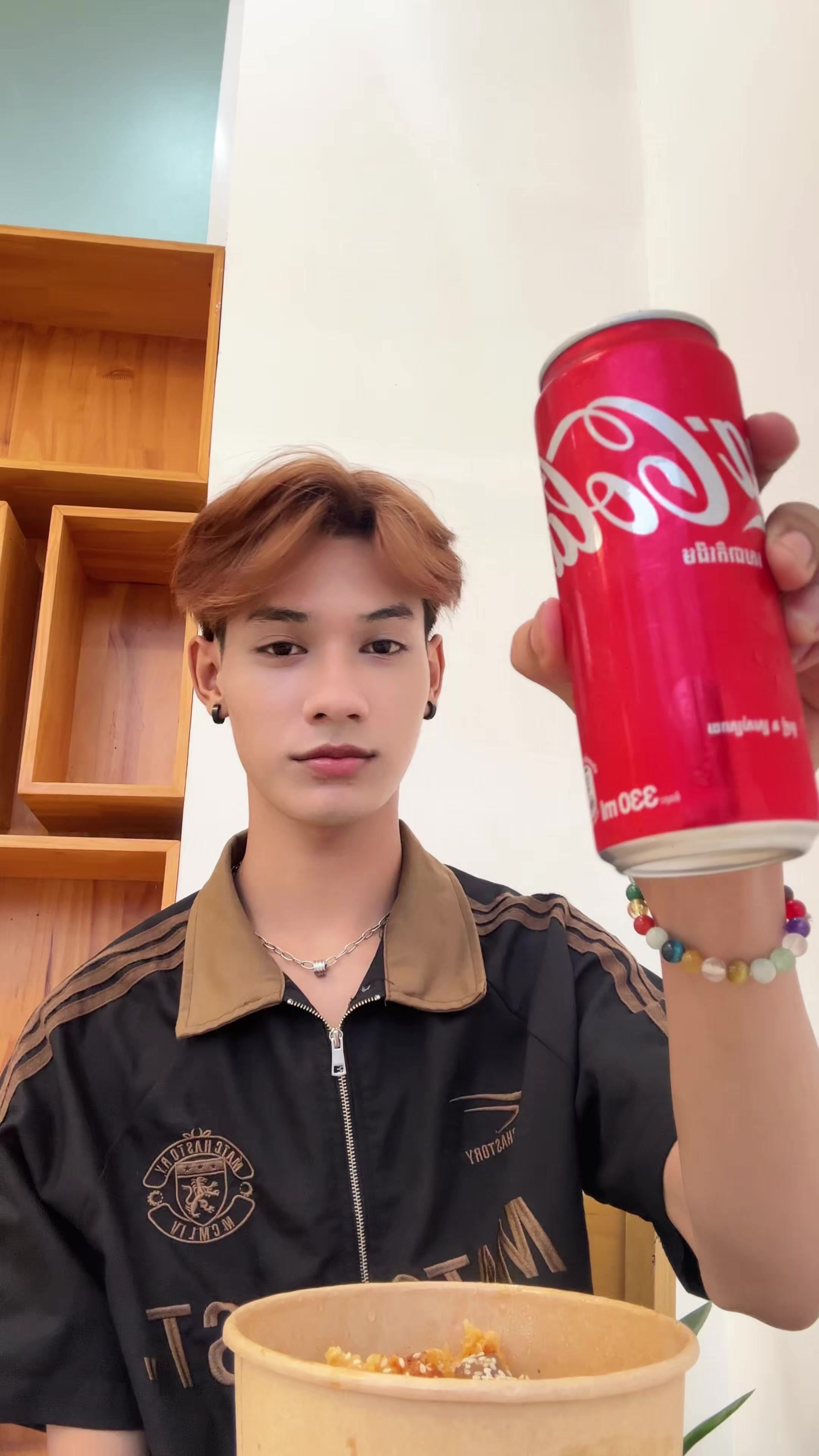 @VINDA • វិនដា🕷️