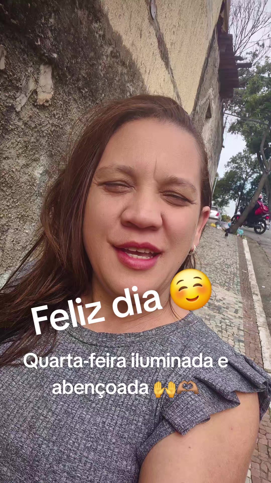 @Lilifeliz