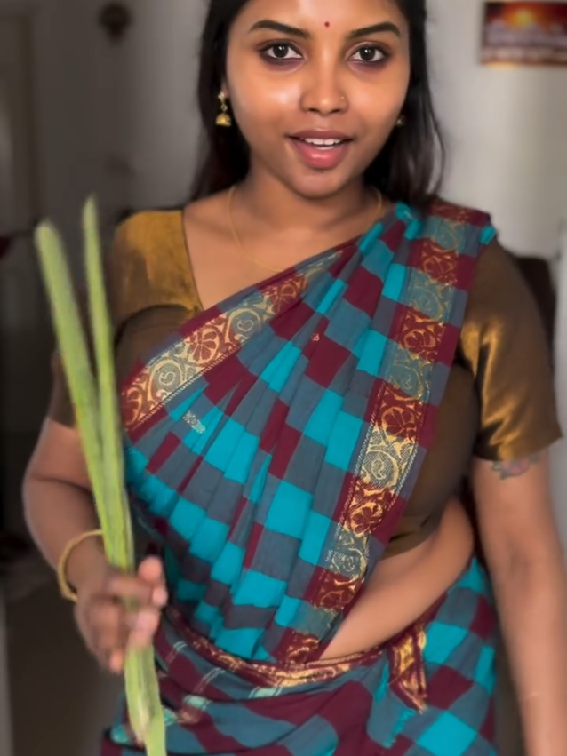 @Elakkiyaa
