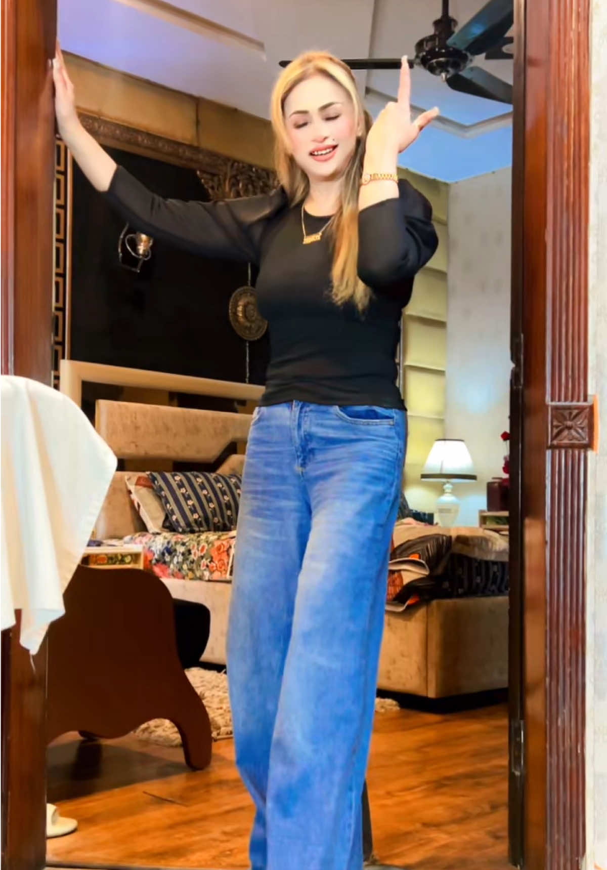 @Honey Shahzadi