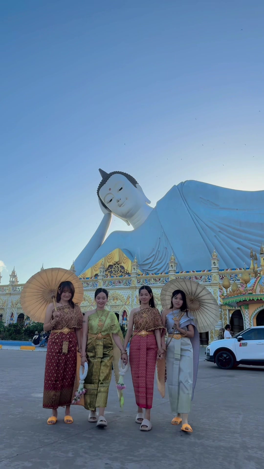 @Nết NaRy Thuê Đồ SomRong
