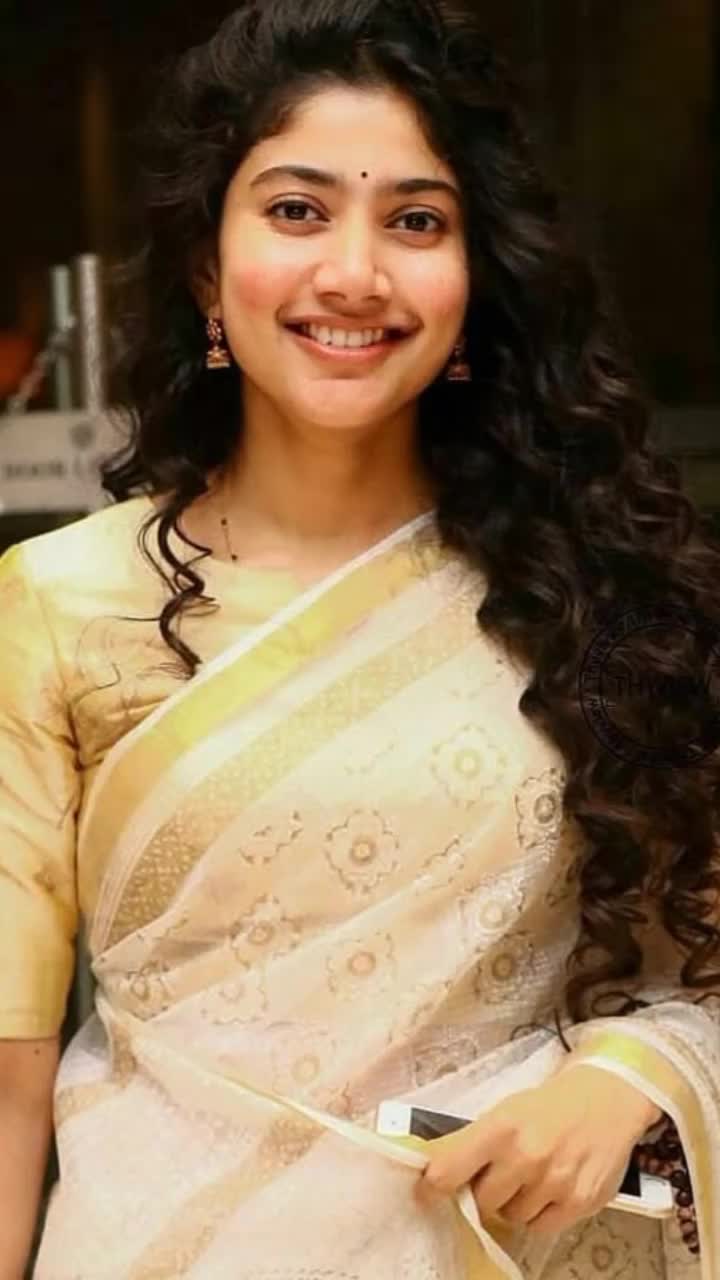 @💞🦋 Divya🦋💞