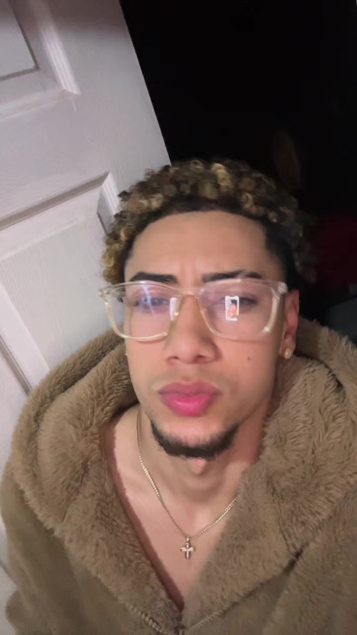 @Angelito🇭🇳🤴🏽