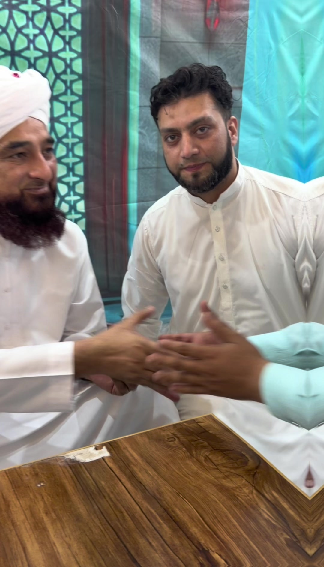 @Ayanadnan786