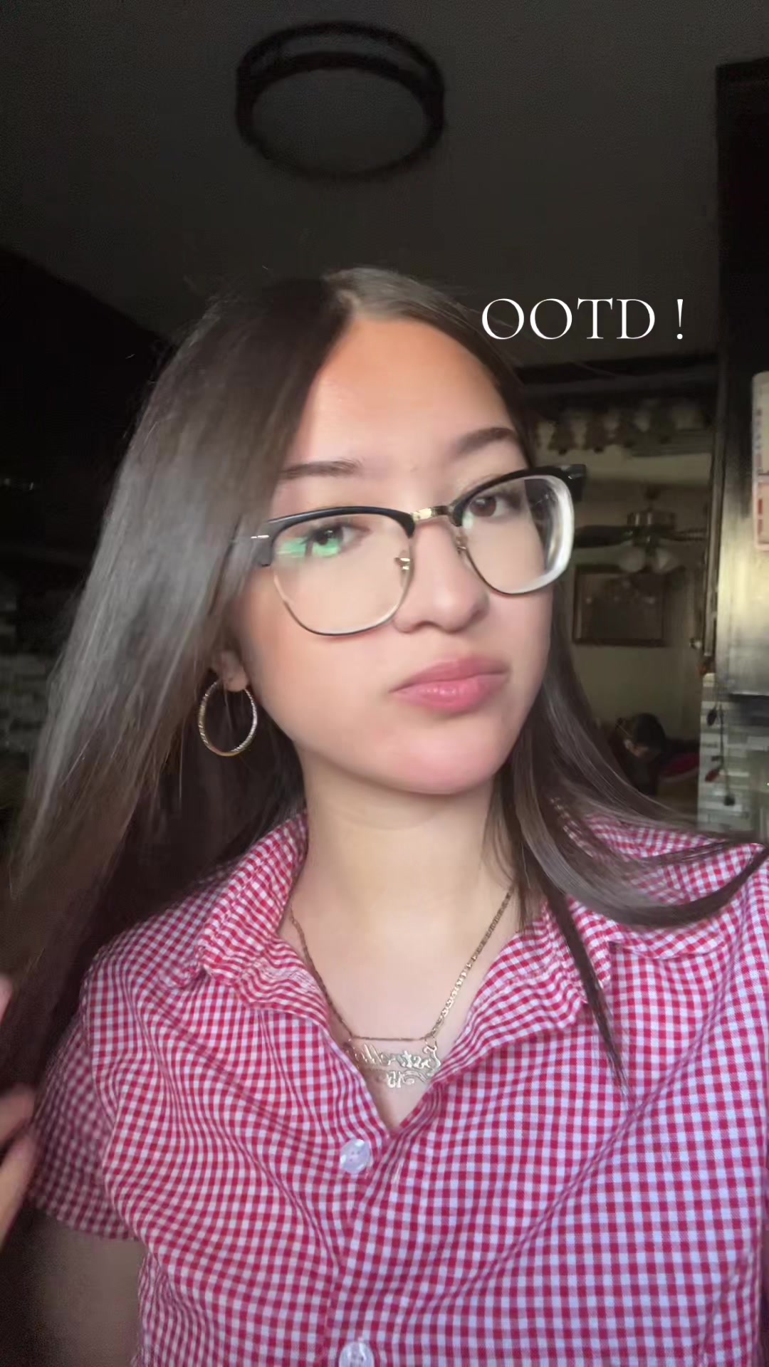 @𝓔
