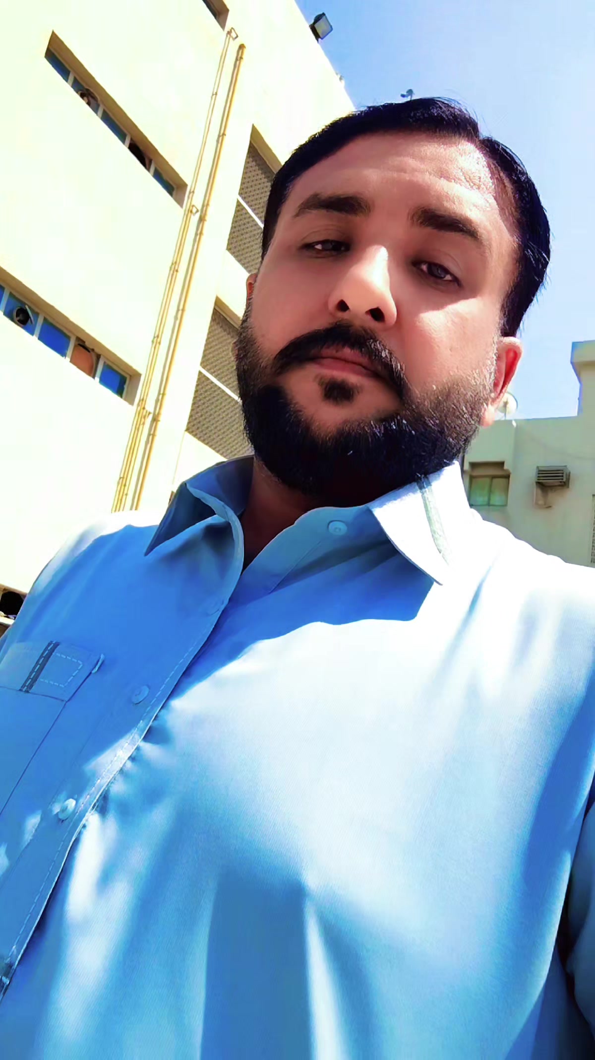 @Naveed Kashmiri 🦁