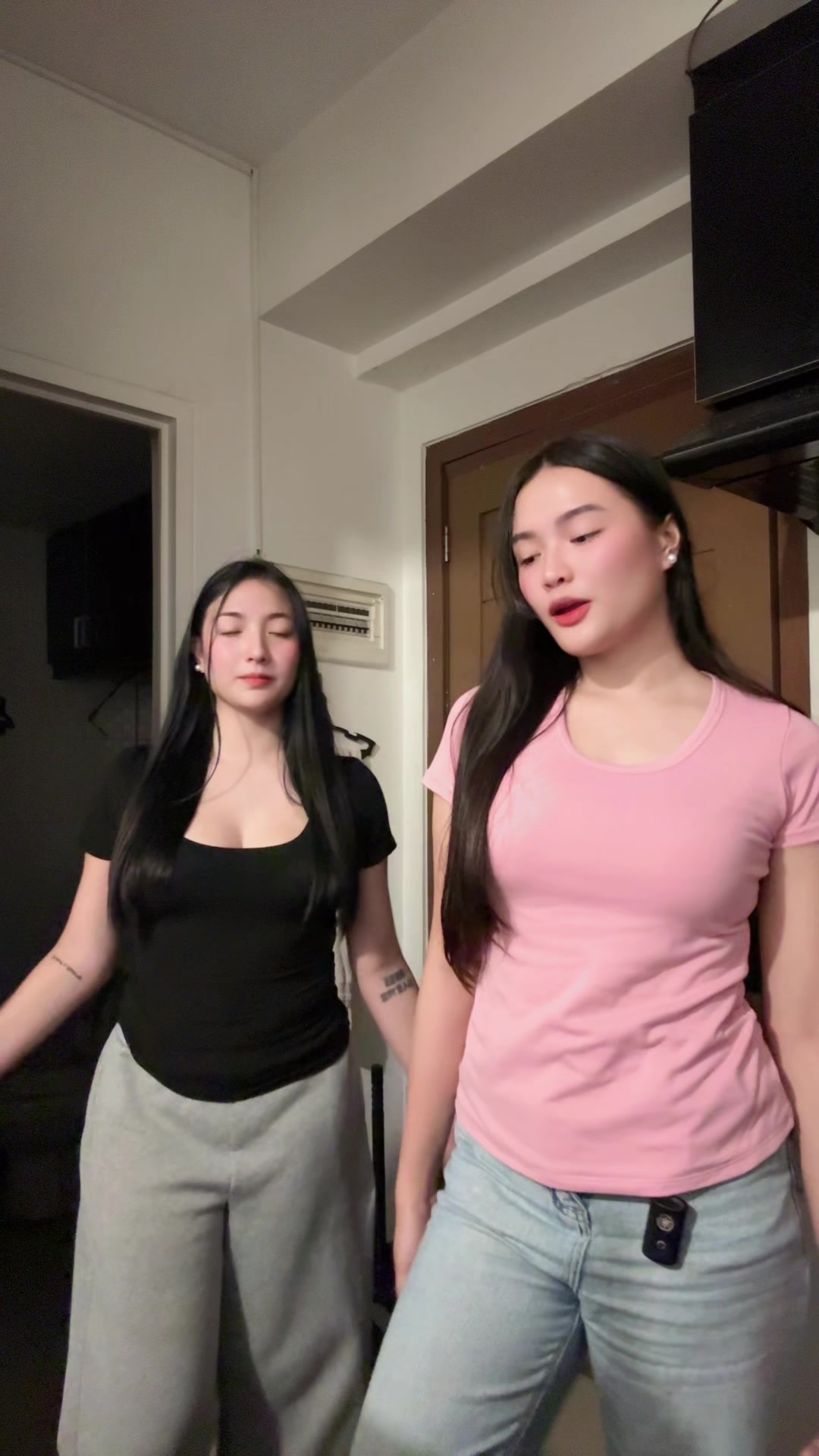 @𝓮𝓵𝓸𝓲𝓼𝓪