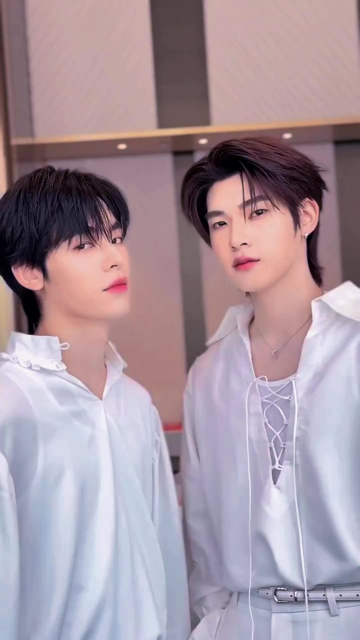 @✨ɣ¡ωɑɑ💫𝕍𝔸𝕍𝔸🌟