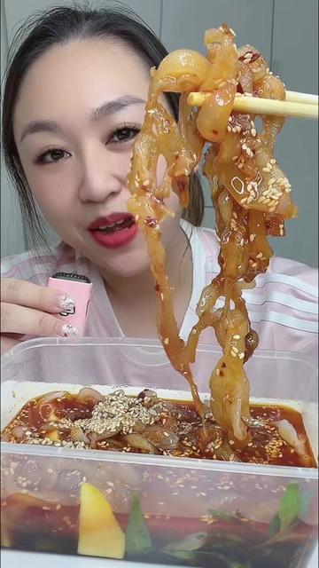 @Tiệm Gi&ograve;n Rụm