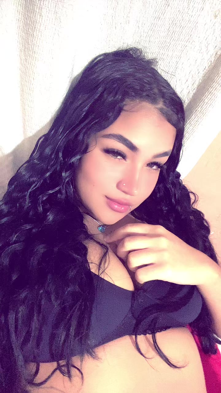 @Aninha_07